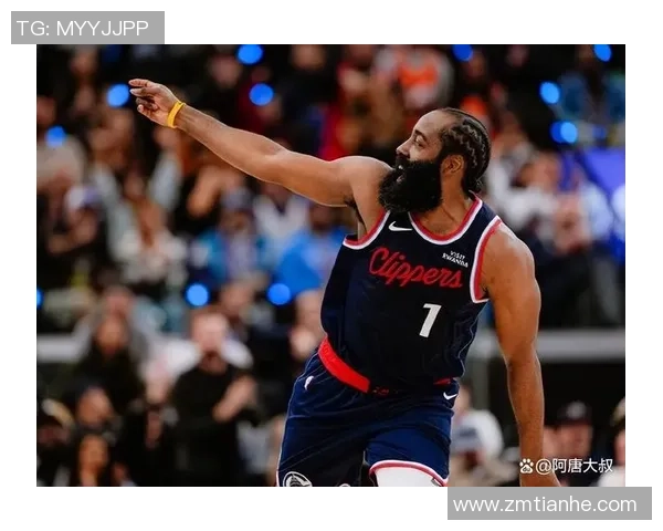 快船与火箭激战正酣NBA赛季精彩对决引发球迷热议