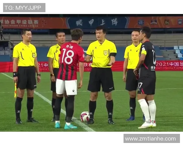 成都羽毛球队与武汉羽毛球队赛后复盘分析比赛节奏与战术对比MBA